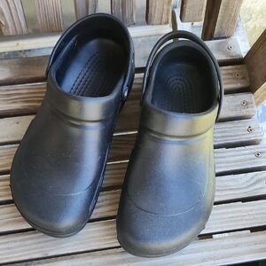 Crocs Slip Resistant Work Shoes